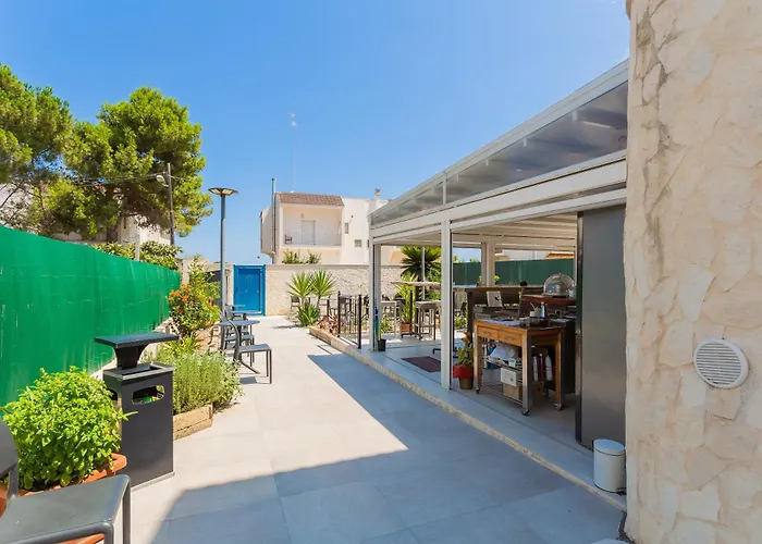 Apulia Blue Apartements & 4* Bari