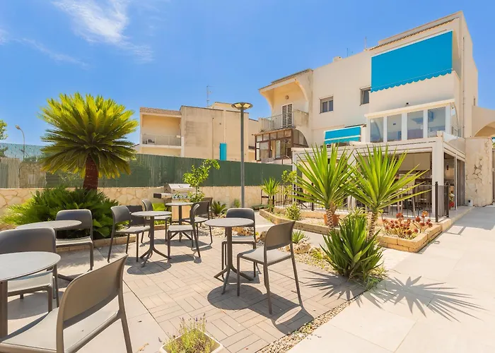 Apulia Blue Apartements & 4* Bari