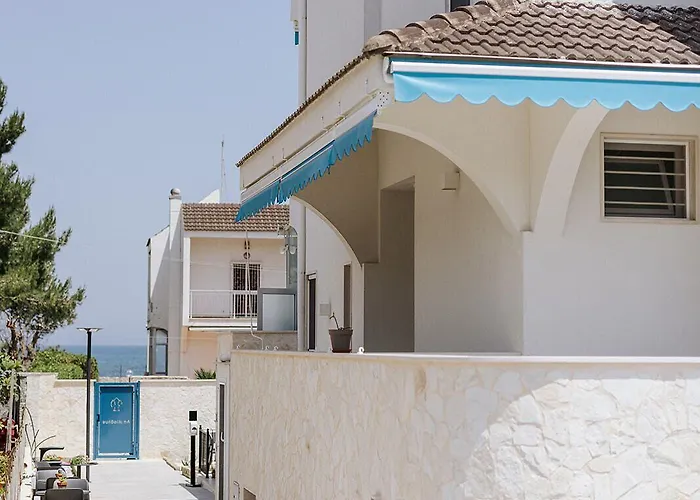 Apulia Blue Apartements & 4* Bari