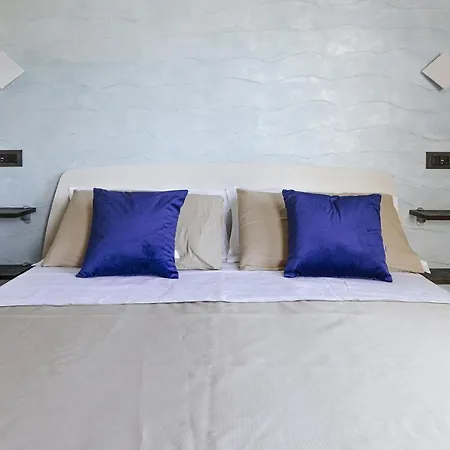 住宿加早餐酒店 Apulia Blue Apartements & 巴里