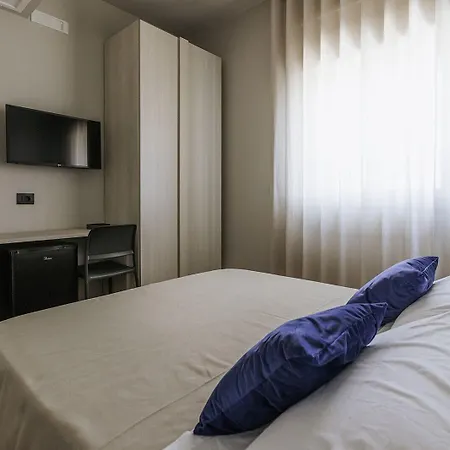 Apulia Blue Apartements & Oda ve Kahvaltı 4*